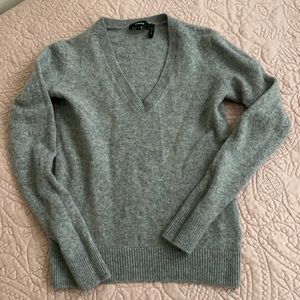 Theory Long sleeve gray sweater